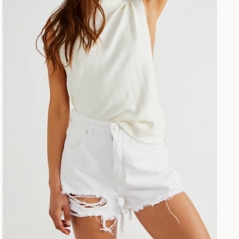 NEW with Tags. Rollas White Denim Shorts. Size 27